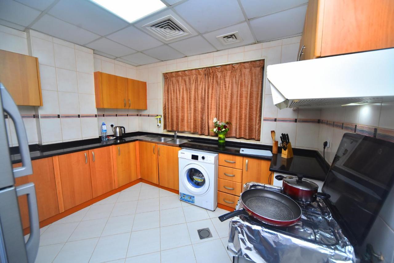 Emirates Stars Hotel Apartments Sharjah Exterior foto