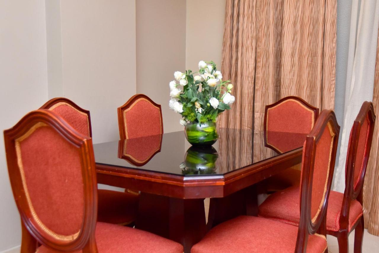 Emirates Stars Hotel Apartments Sharjah Exterior foto