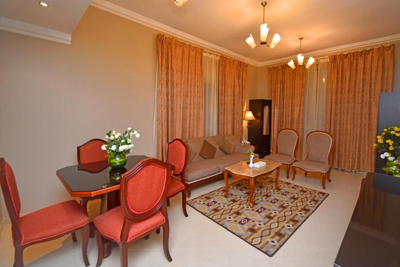 Emirates Stars Hotel Apartments Sharjah Exterior foto